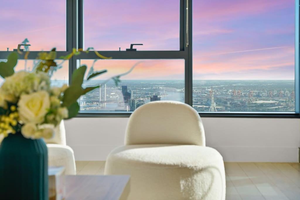 Apartment Lv53 Spanning 200 Degrees With No Obstacle View421 *